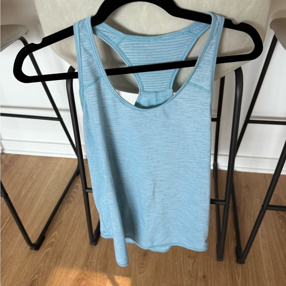 Lululemon athletica active tank, size 8 - Picture 3 of 4